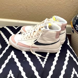 COPY - Custom Nike 77 blazers!!! Only worn once